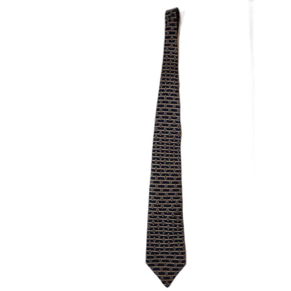 Claiborne Men's Silk Tie Made in the USA
